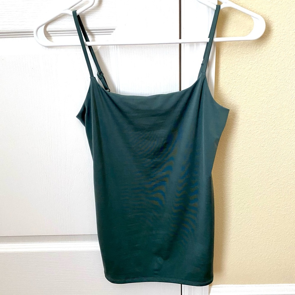 Body Contour Silky Cami Tank Top